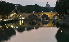 Flame Suite Trastevere